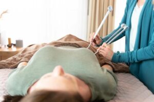 sound therapy using tuning forks